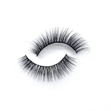 Load image into Gallery viewer, Emvy Vegan Lash - &quot;Luxe&quot; / 3D
