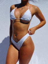 Load image into Gallery viewer, AVANA Bikini Top - White
